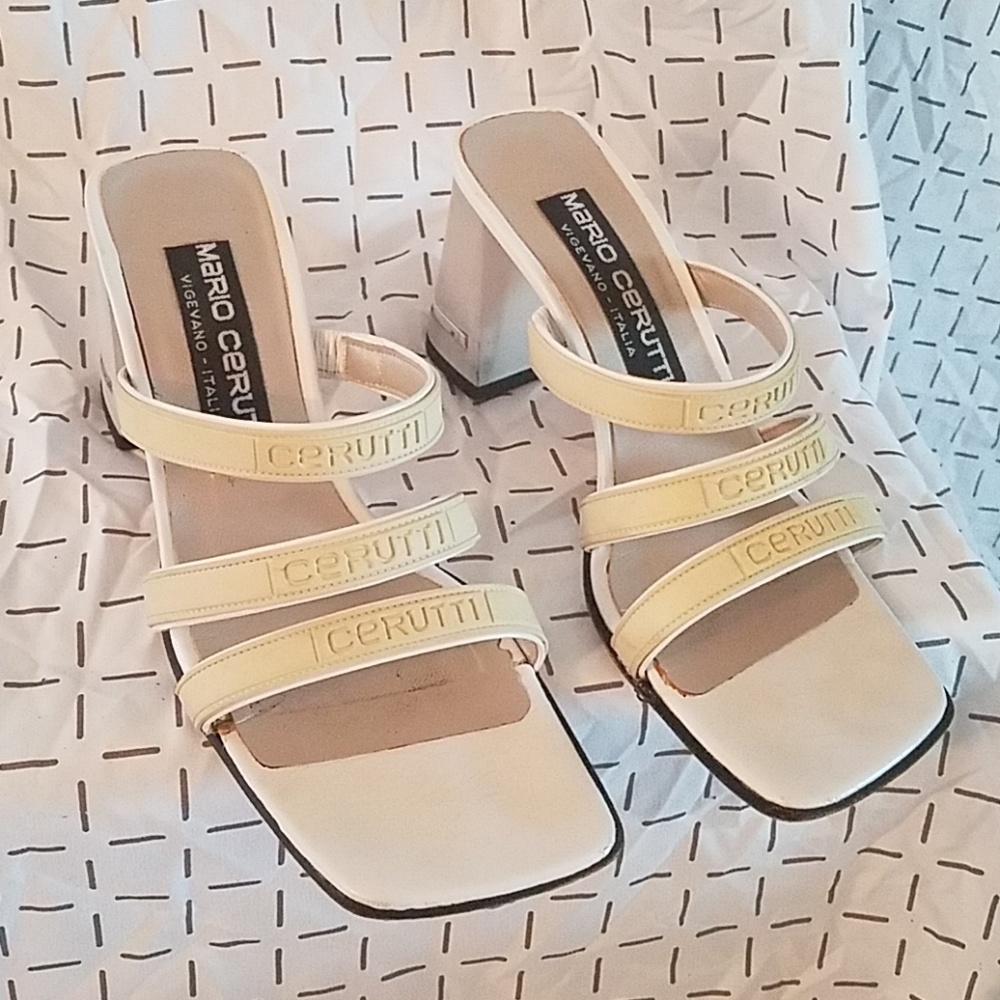 Mario Cerruti White Sandals w/ Frosted Heel Sz. 7